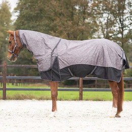 Produktbild von QHP Turnoutdecke 1200D Collection mit 150g Füllung und abnehmbarem Halsteil