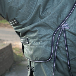 Produktbild von QHP Turnoutdecke Collection mit abnehmbarem Halsteil 150g Füllung