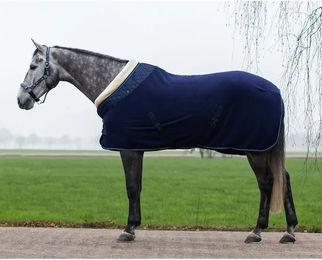 QHP Brilliance Fleecedecke für Pferde in Blau – Bild 1 von 6