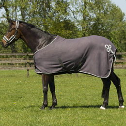 QHP Fleecedecke Abschwitzdecke mit Ornament und Kontrast-Einfassung Schwarz/Silber – Bild 1 von 2