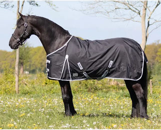 QHP Outdoordecke Tournout XL Schwarz mit 300g Füllung – Bild 1 von 3