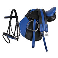Produktbild von QHP Pony Sattel-Set aus Leder mit Trense in Schwarz-Blau inklusive Sattelgurt und Steigbügeln