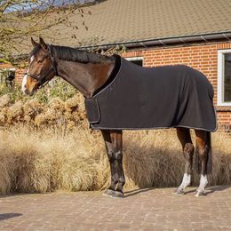 QHP Salerno Fleecedecke für Pferde in Schwarz aus Polyester – Bild 1 von 1