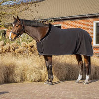 Produktbild von QHP Salerno Fleecedecke für Pferde in Schwarz aus Polyester