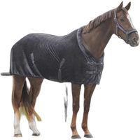 Produktbild von QHP Sensisoft Showdecke für Pferde aus Polyester Grau 155 cm