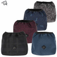 Produktbild von QHP Steigbügelschoner Collection 5586 aus Fleece in Schwarz und Bunt