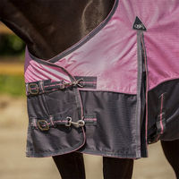 Produktbild von QHP Turnout Rug Collection Pferdedecke mit Fleece-Futter in Rosa