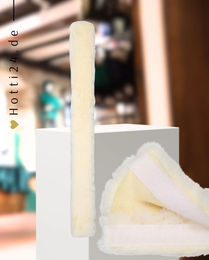Produktbild von QHP Vorderzeugschoner Martingal aus Plüsch in Creme Beige