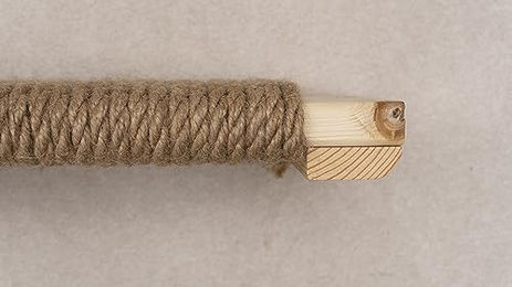 QLS Katzenkratzbrett aus Holz und Sisal zur Wandmontage 40 x 19 cm – Bild 1 von 3