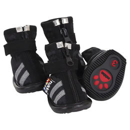 Produktbild von Rukka Pets Hundeschuhe Step Shoes schwarz Größe 5