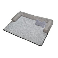 Produktbild von RAIKOU Hundedecke als Sofaschutz und Kofferraumschutz mit Antirutsch Beschichtung, grau, 90x90cm