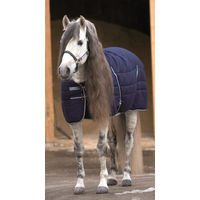 Produktbild von Rambo Stable Rug Pferdedecke Blau mit 400g Füllung