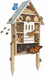 Relaxdays Insektenhotel aus Holz mit Ständer und Metalldach in Natur und Silber – Bild 1 von 4