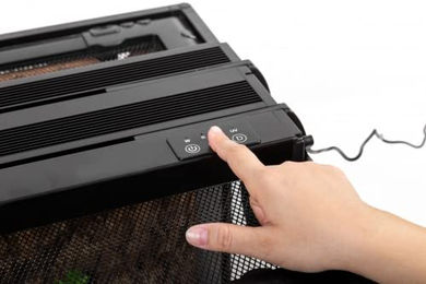 Repti Zoo LED 5% UVB Lichthaube Tropic 18 Watt für Reptilien 57,2 x 16,7 x 3 cm – Bild 1 von 4