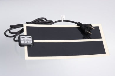 ReptiZoo Premium Heizmatte selbstklebend 7 Watt für Reptilien-Terrarien – Bild 1 von 3