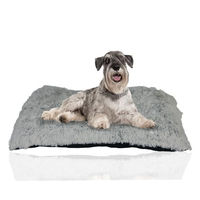 Produktbild von Rohrschneider Hundekissen aus Plüsch für Hunde in Grau 100 x 72 x 8 cm mit rutschfester Unterseite