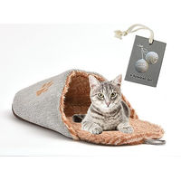 Produktbild von Rohrschneider Katzenhöhle aus Plüsch mit Spielkugelset für erwachsene Katzen