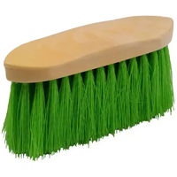 Produktbild von Roma Brights Dandy Pferdebürste aus Holz in Grün