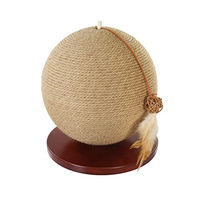 Produktbild von Rosewood 40140 Kratzspielzeug aus natürlicher Jute mit Feder 33 x 30 cm
