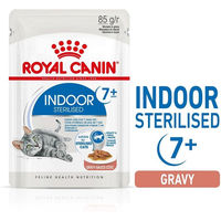Produktbild von Royal Canin Nassfutter für Wohnungskatzen Senior mit Stückchen in Sauce zur Gewichtskontrolle 48x85g