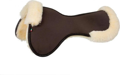 Produktbild von Schabracke für Pferde mit komplettem Lammfell Acavallo Close Contact Memory