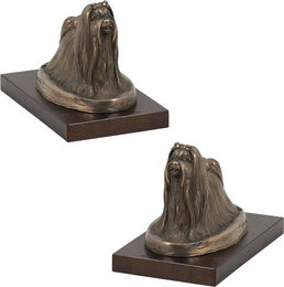 Produktbild von Shih Tzu Hundefigur auf weißem Marmorsockel