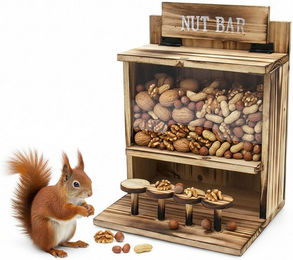 Produktbild von Spetebo Futterstation Eichhörnchen Futterstation NUT BAR aus Holz - 32 x 24 cm, Holz / Acryl, Praktischer Klappdeckel