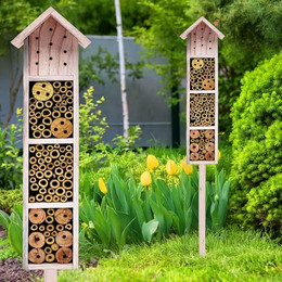 Produktbild von Spetebo Insektenhotel mit Erdspieß 78 cm