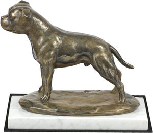 Produktbild von Staffordshire Bull Terrier, Staffy III - Hundefigur auf weißem Marmor