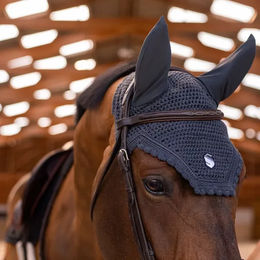 Produktbild von Samshield Flyshield Fliegenhaube für Pferde Grau mit Stickerei