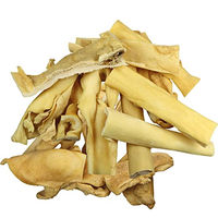 Produktbild von Schecker Dörrfleisch für Hunde Rinderkopfhaut Monoprotein 100% getrocknet zur Zahnpflege - 1 kg