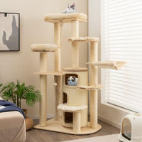 Produktbild von Selius Kratzbaum für Katzen in Weiß mit weichen Kissen und extra großem, robustem Design