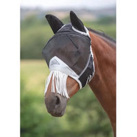 Produktbild von Shires Fliegenmaske für Ponys aus Netz mit Nasenfransen in Schwarz