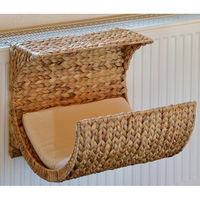 Produktbild von Silvio Design Heizkörperliege aus Wasserhyazinthe in Natur Braun
