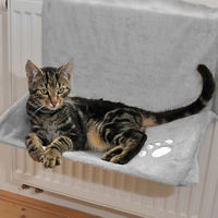 Produktbild von Silvio Design Katzen-Heizkörperliege aus Plüsch in Grau mit waschbarem Bezug