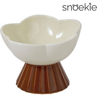 Produktbild von SNOEKIE Haustiernapf aus Porzellan mit erhöhtem Blütendesign 13x13x10cm
