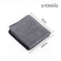 Produktbild von SNOEKIE Hundehandtuch aus Polyester für Hunde aller Altersstufen