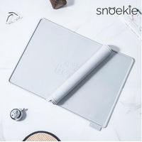 Produktbild von SNOEKIE Silikon-Futtermatte XL Grau rutschfest und wasserdicht