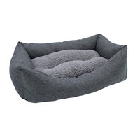 Produktbild von Spetebo Hundekorb aus Plüsch in Grau mit entnehmbarem Kissen und rutschfester Unterseite für Hunde und Katzen
