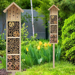 Spetebo Insektenhotel aus Holz mit Erdspieß natur 78 cm – Bild 1 von 6