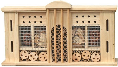 Spetebo Insektenhotel VILLA aus Holz zum Aufhängen – Bild 1 von 2