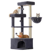 Produktbild von StarTech Eck-Kratzbaum für Katzen mit Kuschelhöhle und vier Ebenen aus Holz in Dunkelgrau Größe M