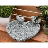 Produktbild von Stone and Style Frostfeste Steinfigur Vogeltränke Rosenherz XL mit Vögeln 36 cm Grau