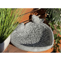 Produktbild von Stone and Style Frostfeste Vogeltränke Herz mit Vögeln aus Steinguss XL Grau