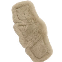 Produktbild von Stübben Equi-Soft Sattelgurt-Polster aus Lammfell in Beige