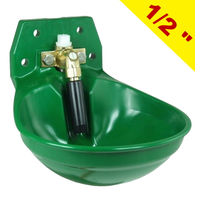 Produktbild von Suevia Tränkebecken 12P aus Kunststoff mit Messing-Ventil 1/2 Zoll für Pferde und Kälber in Grün
