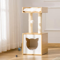 Produktbild von SUGIFT Kratzsäule Katzenbaum mit Höhle und Plattform aus Sisal und Polyester in Eiche-Optik, 35 x 35 x 81 cm