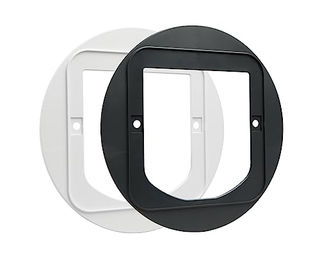 SureFlap Montageadapter für Katzenklappen aus Kunststoff in Grau und Weiß – Bild 1 von 3