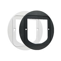 Produktbild von SureFlap Montageadapter für Katzenklappen aus Kunststoff in Grau und Weiß
