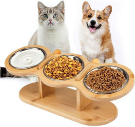 SURFOU Napf-Set für Hunde und Katzen mit höhenverstellbarem Holzständer und 3 Edelstahl-Schüsseln in Natur und Silber – Bild 1 von 3